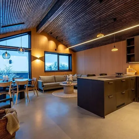 Signature Townhouse For Luxury Living Arctic Seasons Appartement