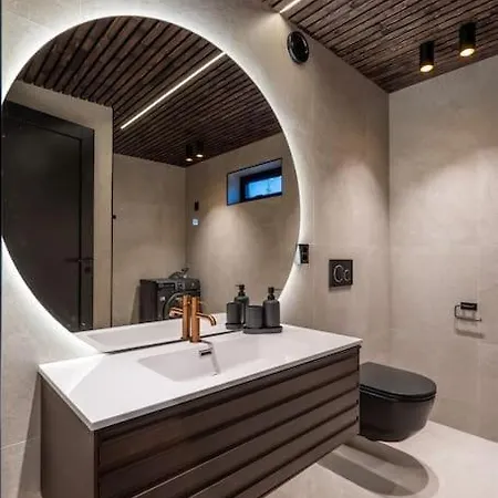 Signature Townhouse For Luxury Living Arctic Seasons * Tromsø