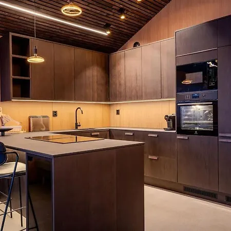 Signature Townhouse For Luxury Living Arctic Seasons Appartement