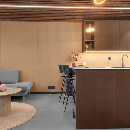 Signature Townhouse For Luxury Living Arctic Seasons * Тромсё